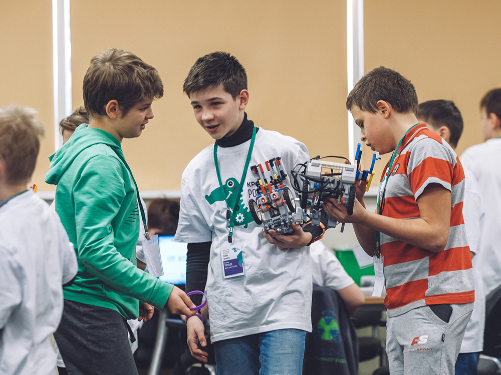 Первенство КРОК по робототехнике для школьников Робот для жизни - 2018