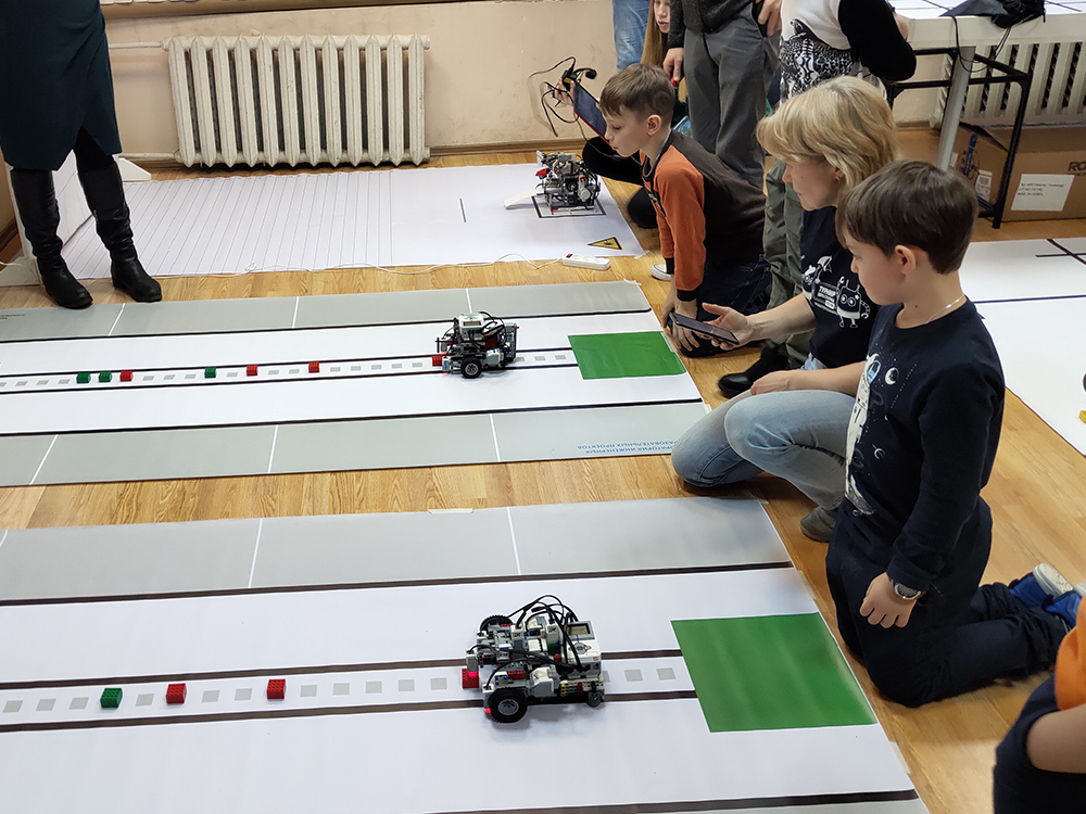 Отборочные соревнования Олимпиады ЦПМ по робототехнике в финал на площадке Робоцентра Полигон
